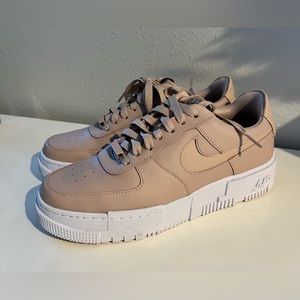 Women’s Nike Air Force 1 Pixel
